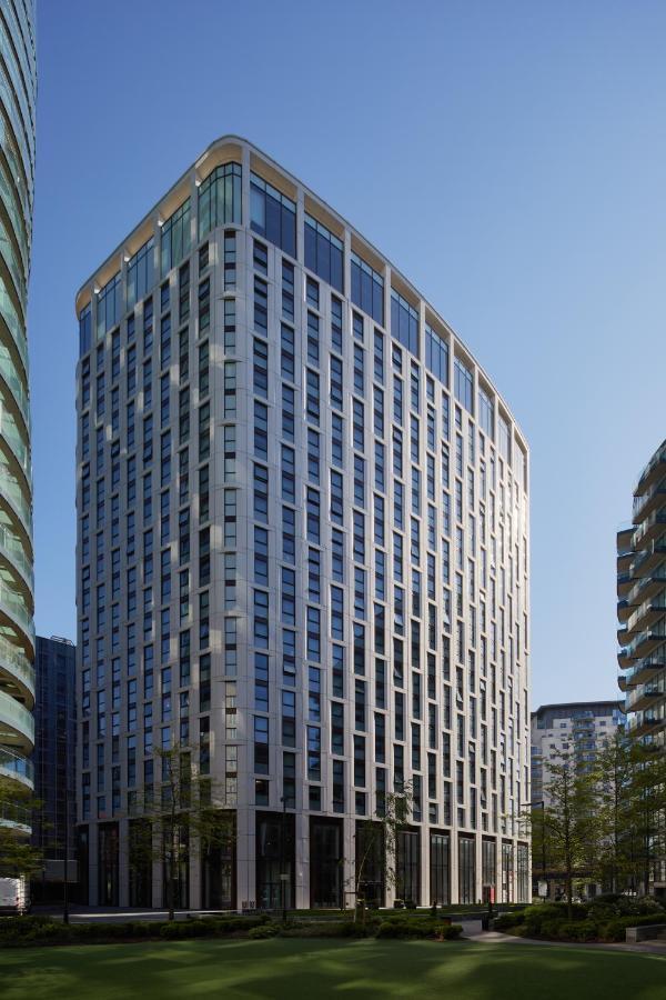 Ark Canary Wharf Лондон Екстериор снимка
