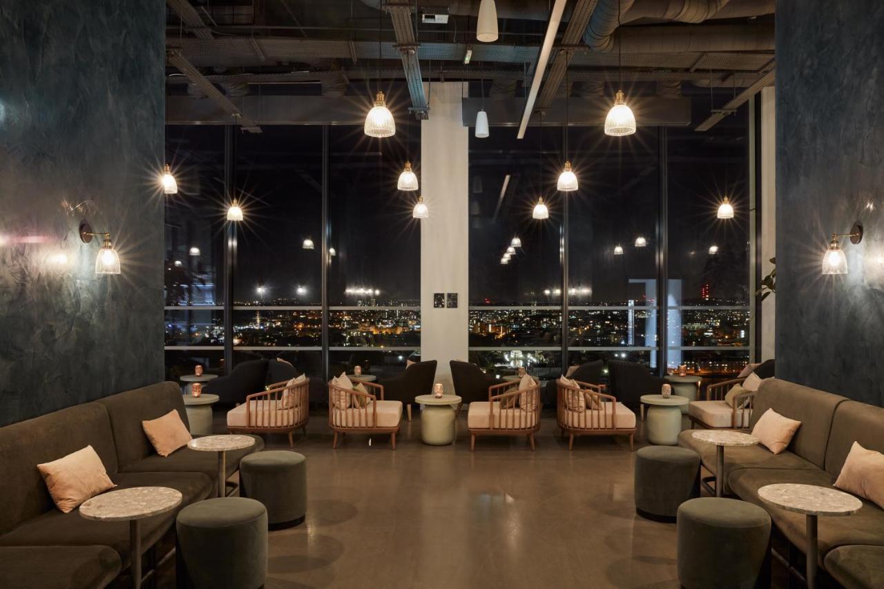 Ark Canary Wharf Лондон Екстериор снимка